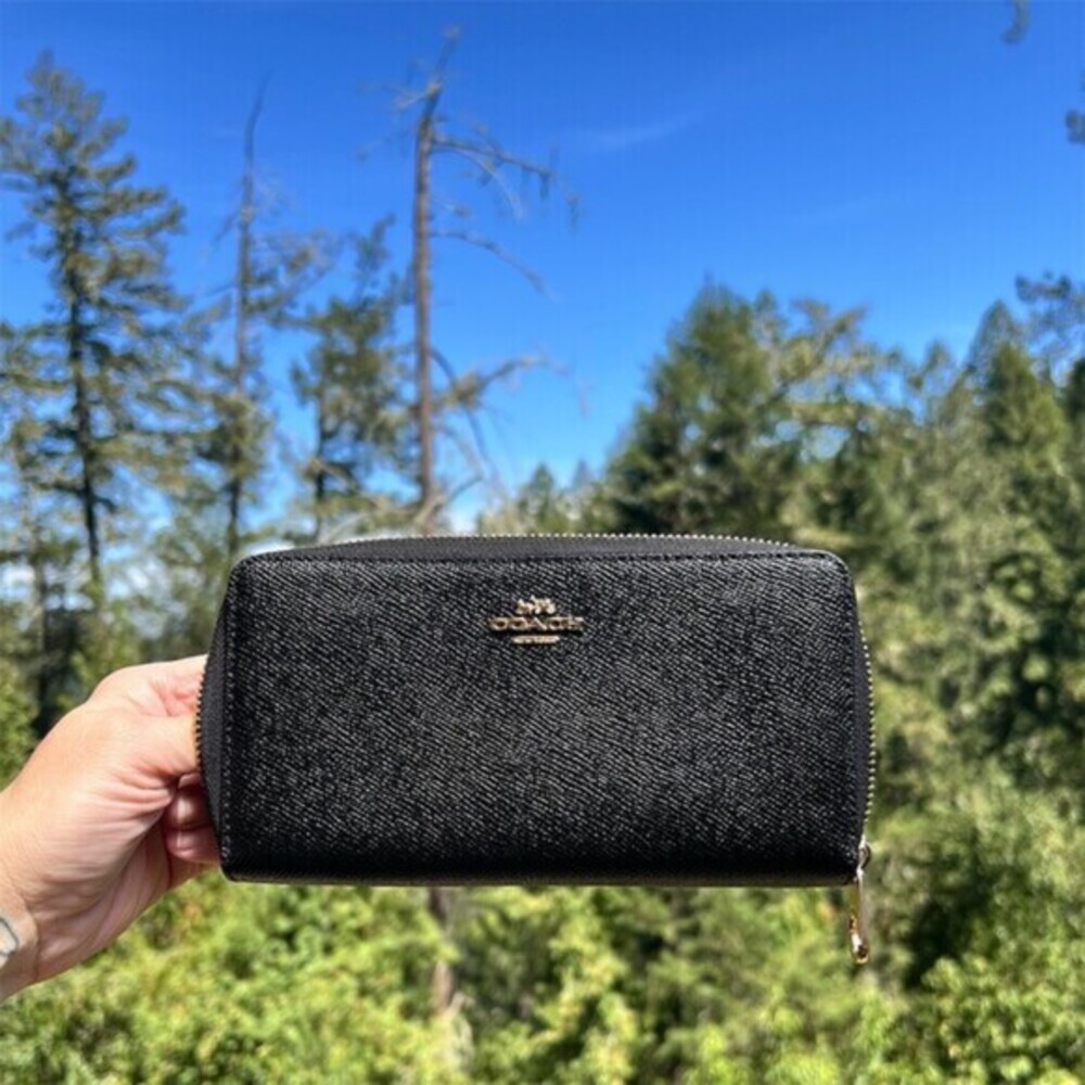 COACH BLACK Leather Wallet Gold Hardware AUTHENTIC